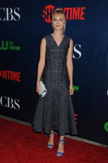 Caitlin FitzGerald feet photo thumbnail