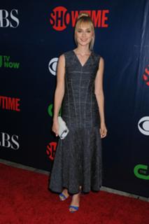 Caitlin FitzGerald feet photo thumbnail
