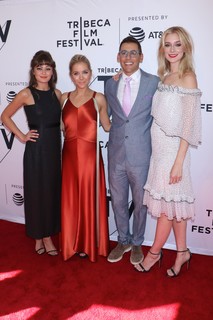 Caitlin FitzGerald feet photo thumbnail