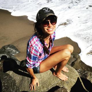 Caitlin McHugh feet photo 9