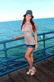 Caitlin O'Connor feet photo 10