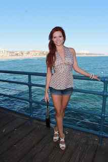 Caitlin O'Connor feet photo 7