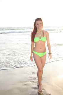 Caitlin O'Connor feet photo 16