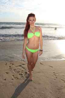 Caitlin O'Connor feet photo 14