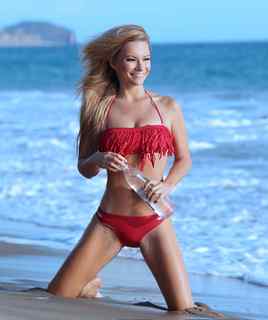 Caitlin O'Connor feet photo 7