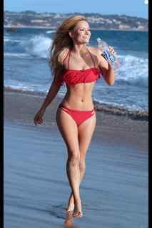 Caitlin O'Connor feet photo 15