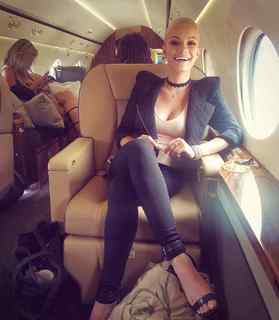Caitlin O'Connor feet photo 15