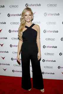 Caitlin O'Connor feet photo 12
