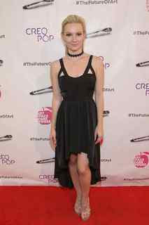 Caitlin O'Connor feet photo 11