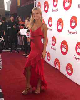 Caitlin O'Connor feet photo 1