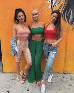 Caitlin O'Connor feet photo 8