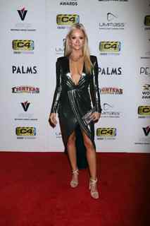 Caitlin O'Connor feet photo 4