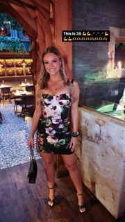 Caitlin O'Connor feet photo 7