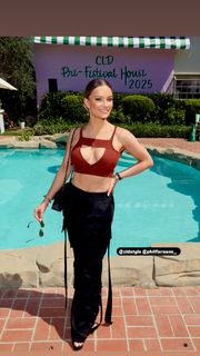 Caitlin O'Connor feet photo 11