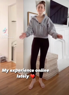 Caitlin Reilly feet photo 4