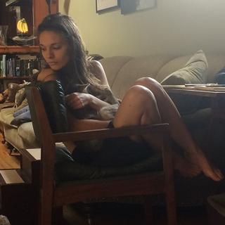 Caitlin Stasey feet photo thumbnail
