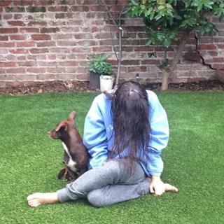 Caitlin Stasey feet photo thumbnail