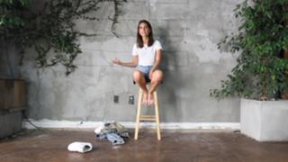 Caitlin Stasey feet photo thumbnail