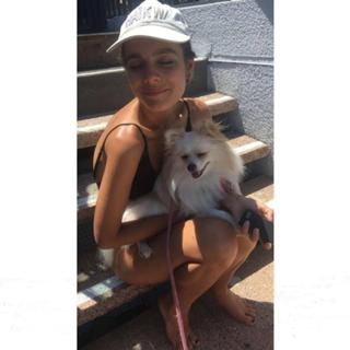 Caitlin Stasey feet photo thumbnail