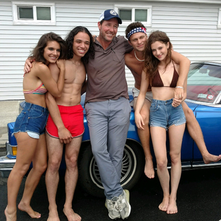 Caitlin Stasey feet photo thumbnail