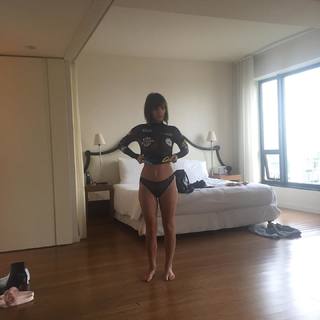 Caitlin Stasey feet photo thumbnail