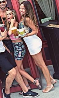 Caitlin Upton feet photo 7