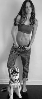 Caitlin Upton feet photo 5