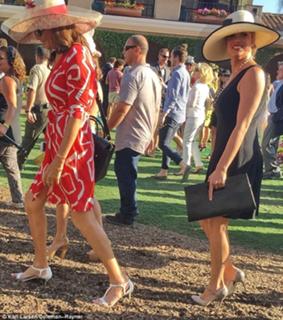 Caitlyn Jenner feet photo thumbnail