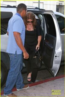 Caitlyn Jenner feet photo thumbnail