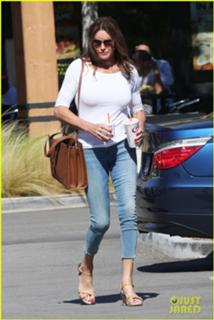 Caitlyn Jenner feet photo thumbnail