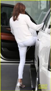 Caitlyn Jenner feet photo thumbnail