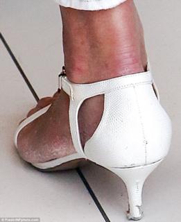 Caitlyn Jenner feet photo thumbnail