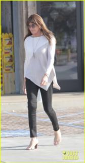 Caitlyn Jenner feet photo thumbnail