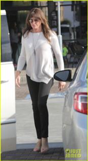 Caitlyn Jenner feet photo thumbnail