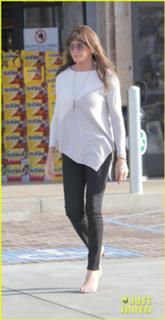 Caitlyn Jenner feet photo thumbnail