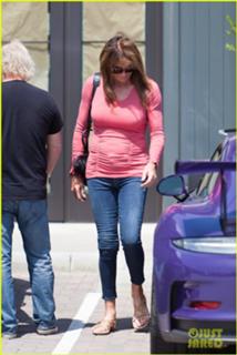 Caitlyn Jenner feet photo thumbnail