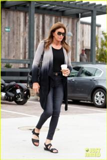 Caitlyn Jenner feet photo thumbnail