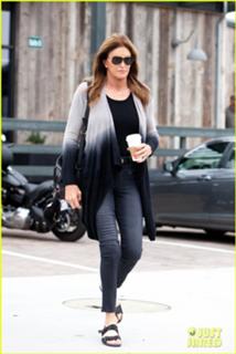 Caitlyn Jenner feet photo thumbnail