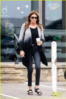 Caitlyn Jenner feet photo thumbnail