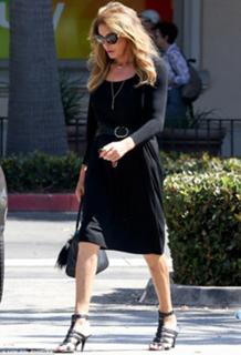 Caitlyn Jenner feet photo thumbnail