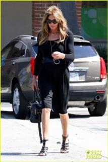 Caitlyn Jenner feet photo thumbnail