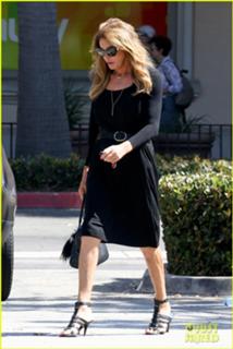 Caitlyn Jenner feet photo thumbnail