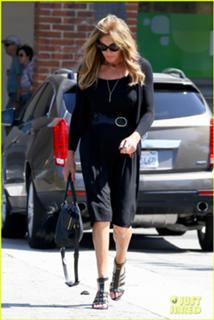Caitlyn Jenner feet photo thumbnail
