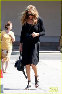 Caitlyn Jenner feet photo thumbnail