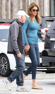 Caitlyn Jenner feet photo thumbnail