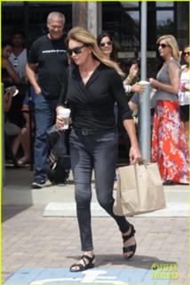 Caitlyn Jenner feet photo thumbnail