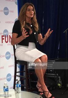 Caitlyn Jenner feet photo thumbnail