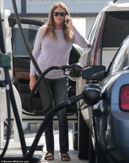 Caitlyn Jenner feet photo thumbnail