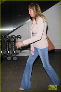 Caitlyn Jenner feet photo thumbnail