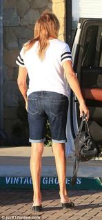 Caitlyn Jenner feet photo thumbnail